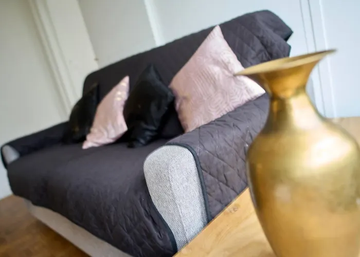 Entiry Apartment, Private In