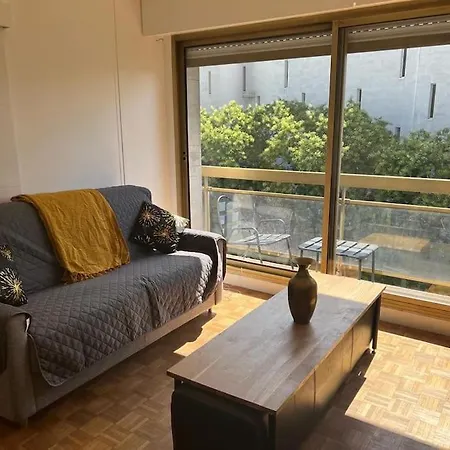 Entiry Apartment, Private In * Paris