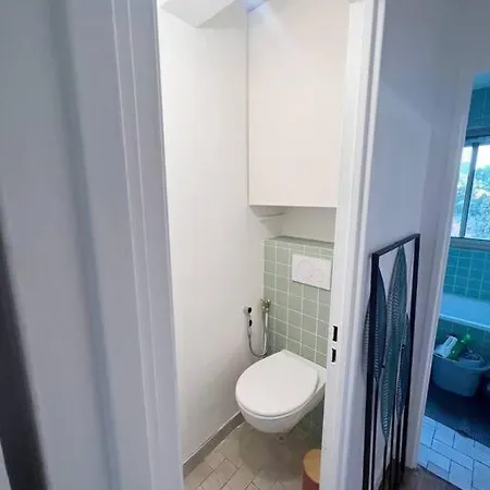 Entiry Apartment, Private In Paris